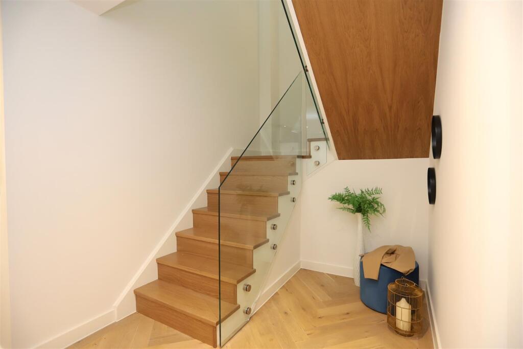 3 bedroom apartment for sale in Victoria House, East Piccadilly, M4